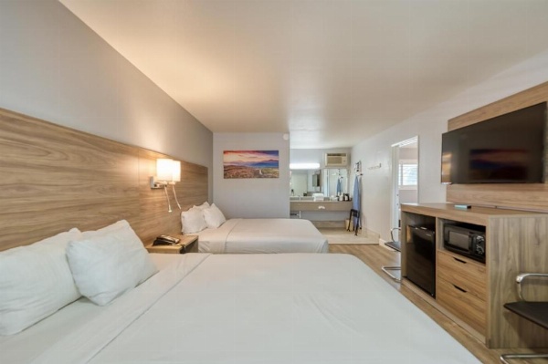 Vagabond Inn San Luis Obispo image 16