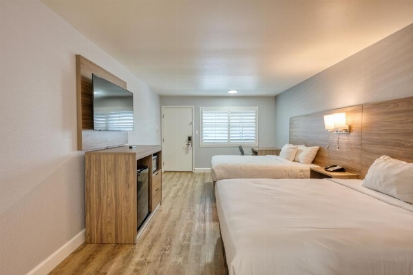 Vagabond Inn San Luis Obispo image 20